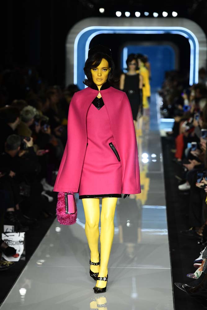 Moschino 2018-19 Sonbahar/Kış