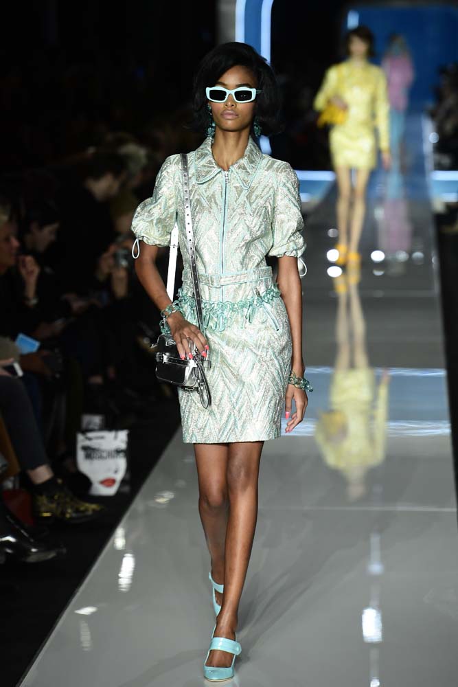 Moschino 2018-19 Sonbahar/Kış