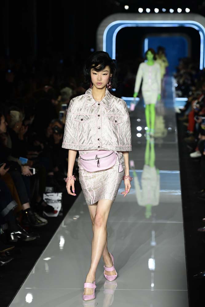 Moschino 2018-19 Sonbahar/Kış