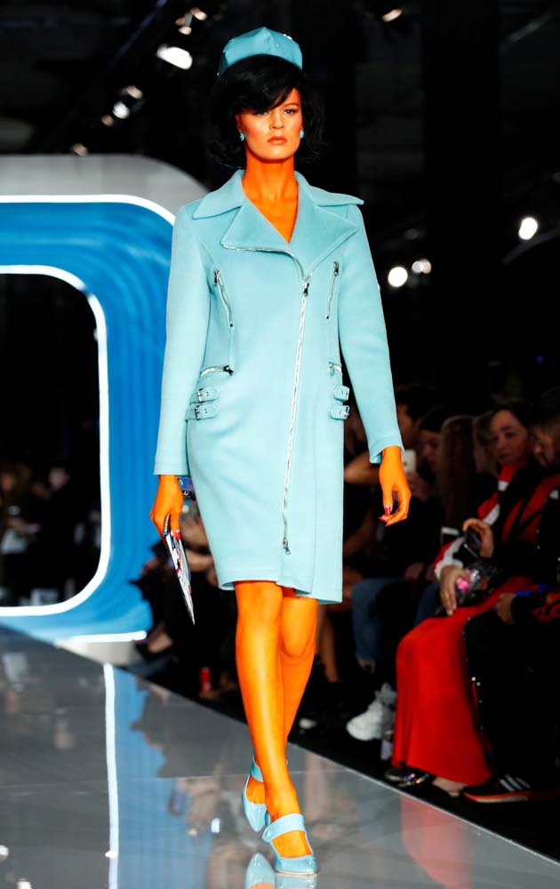 Moschino 2018-19 Sonbahar/Kış