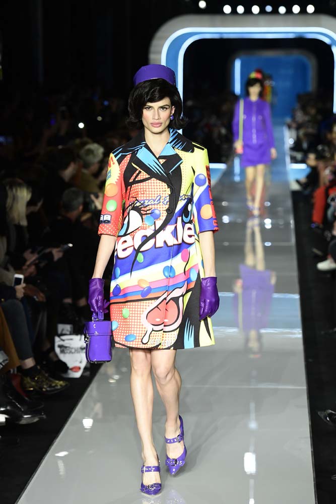 Moschino 2018-19 Sonbahar/Kış