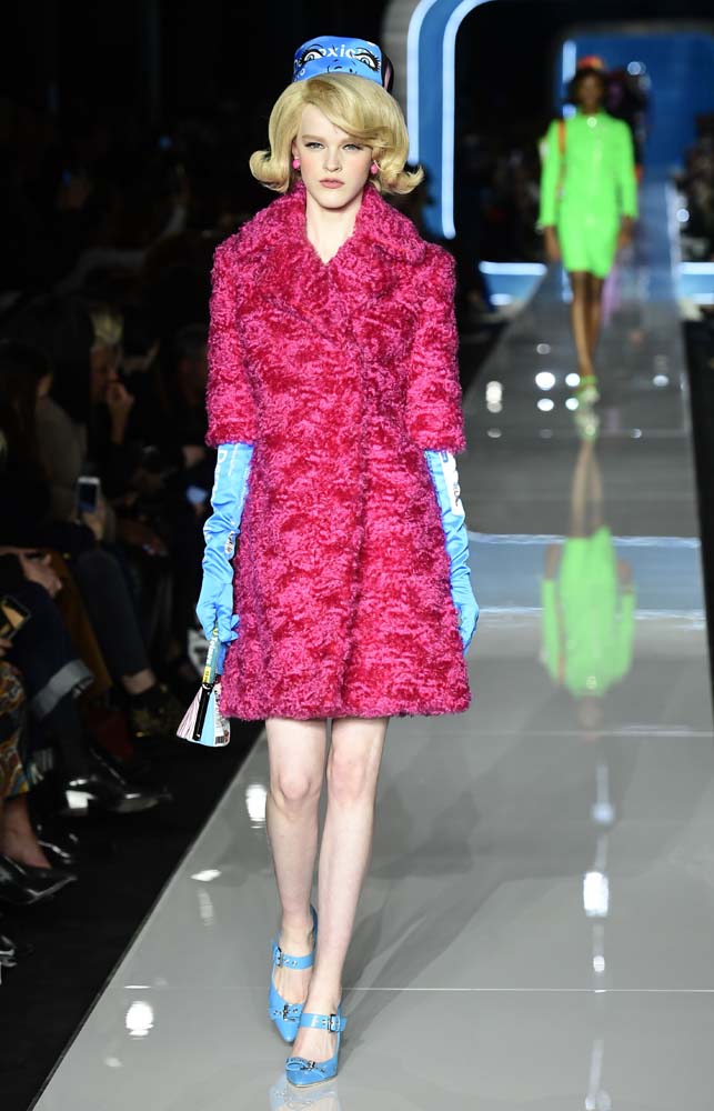 Moschino 2018-19 Sonbahar/Kış