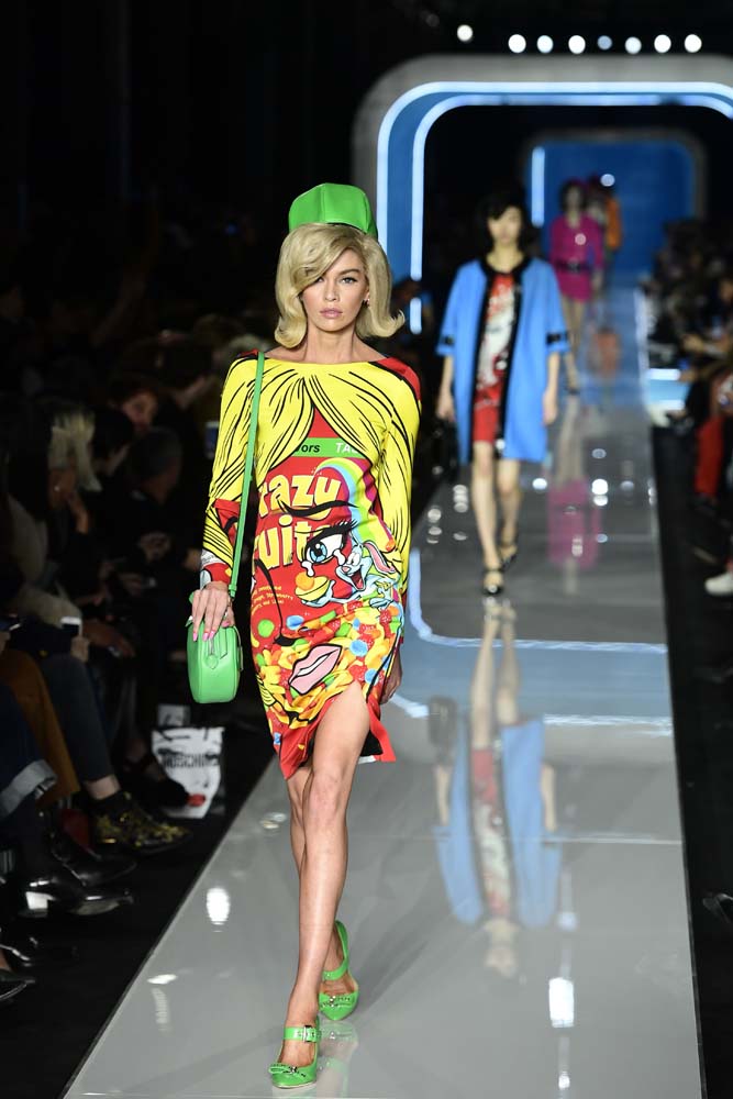 Moschino 2018-19 Sonbahar/Kış