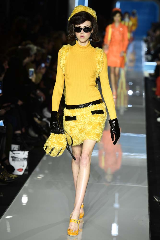 Moschino 2018-19 Sonbahar/Kış