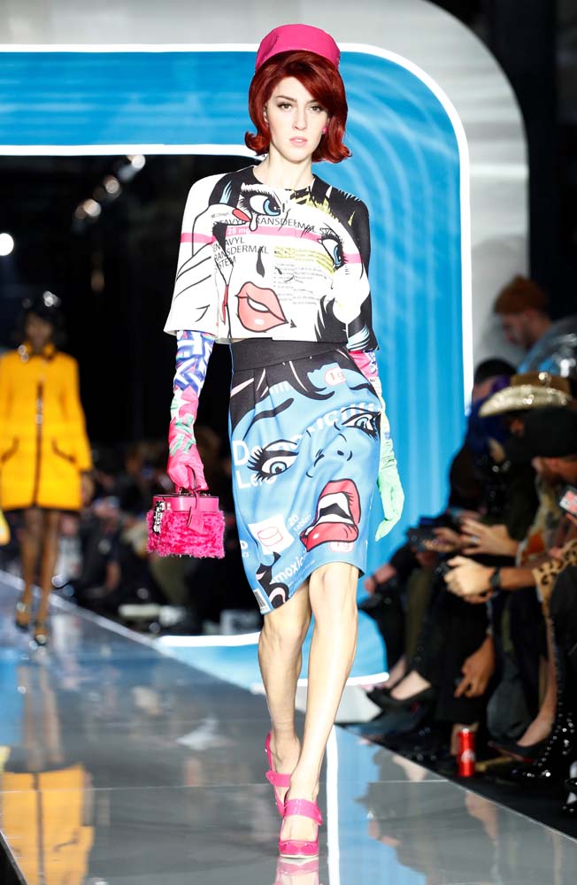 Moschino 2018-19 Sonbahar/Kış