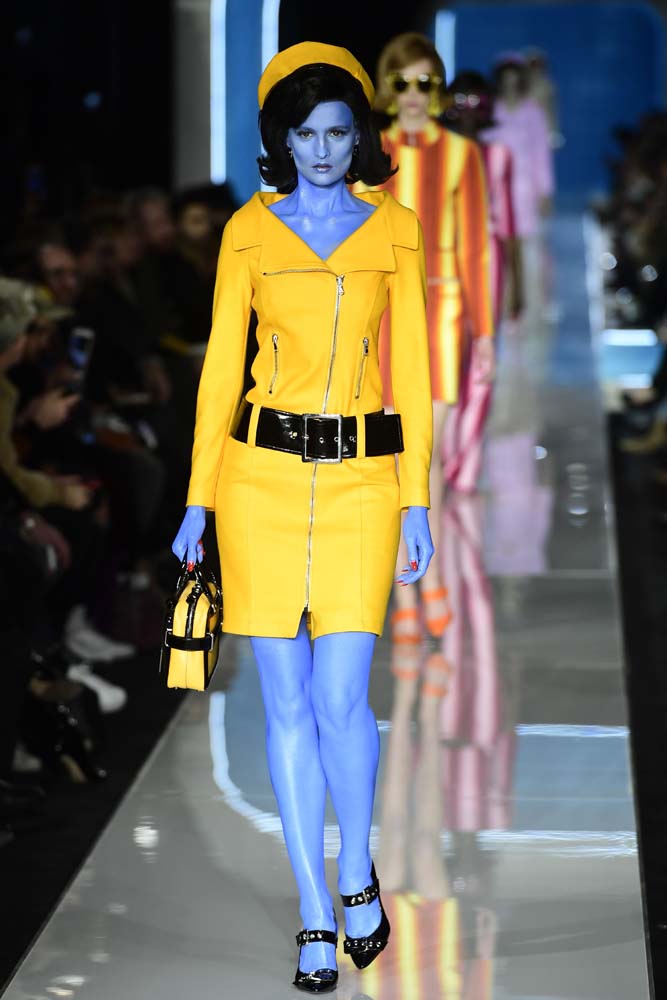Moschino 2018-19 Sonbahar/Kış