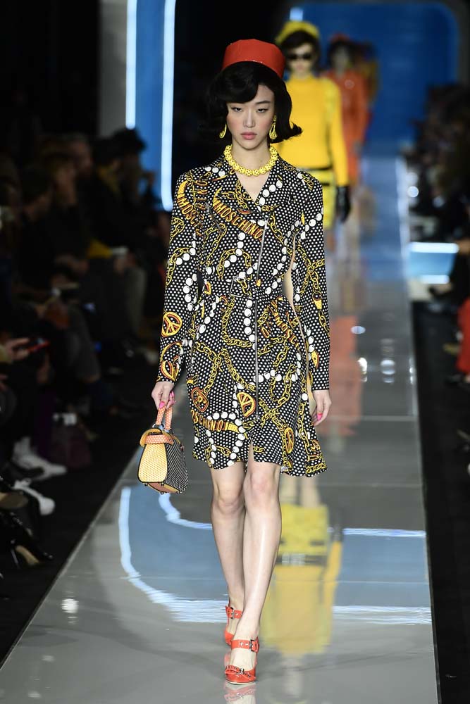 Moschino 2018-19 Sonbahar/Kış