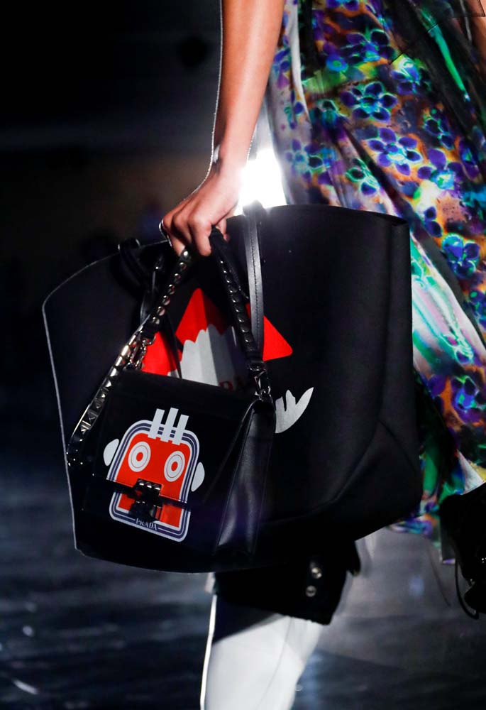 Prada 2018-19 Sonbahar/Kış