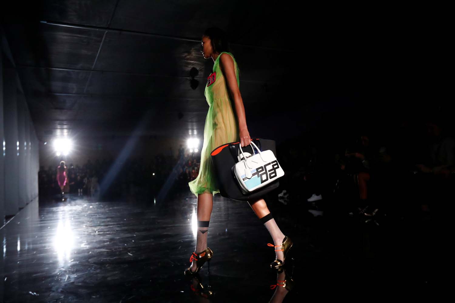 Prada 2018-19 Sonbahar/Kış