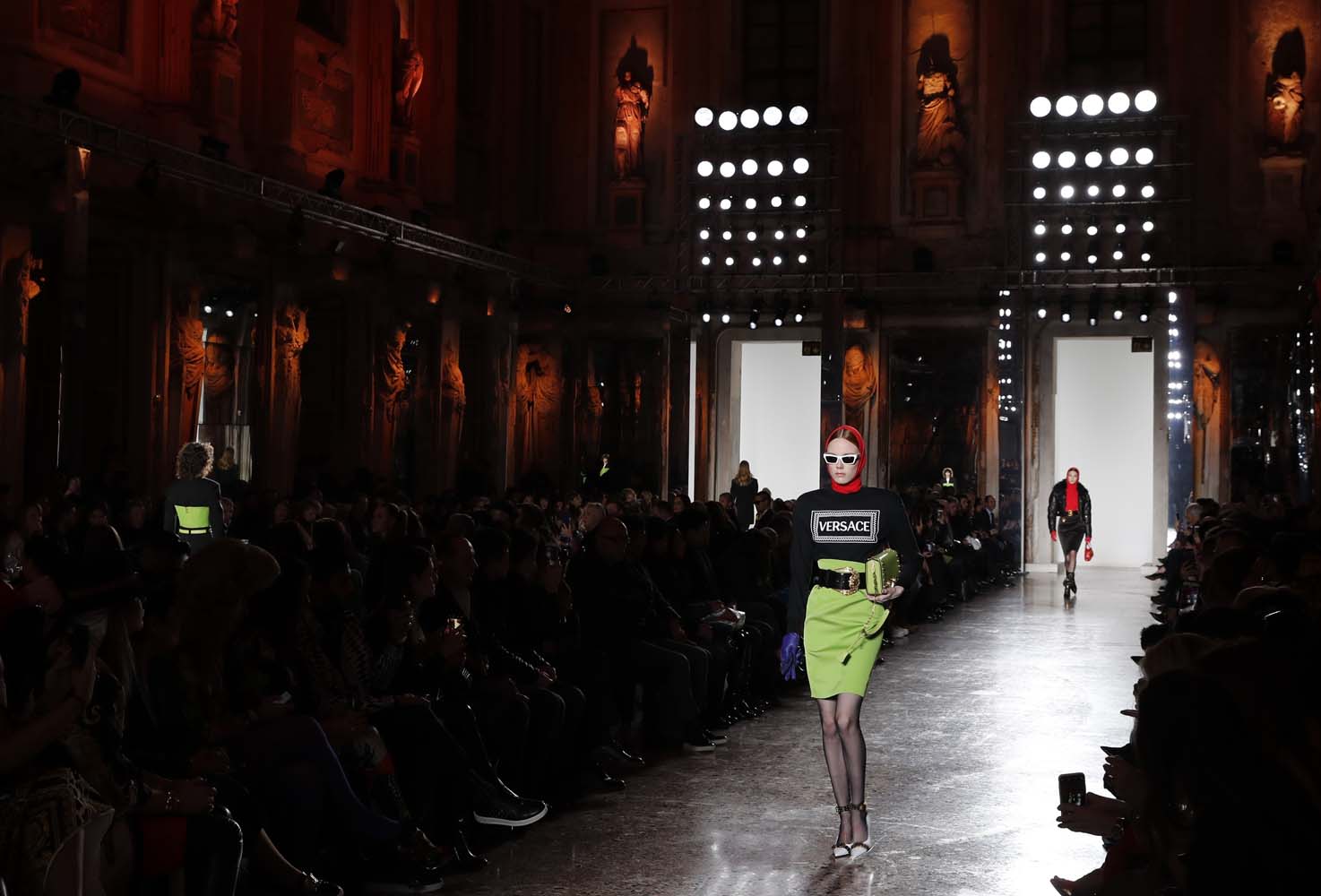 Versace 2018-19 Sonbahar/Kış