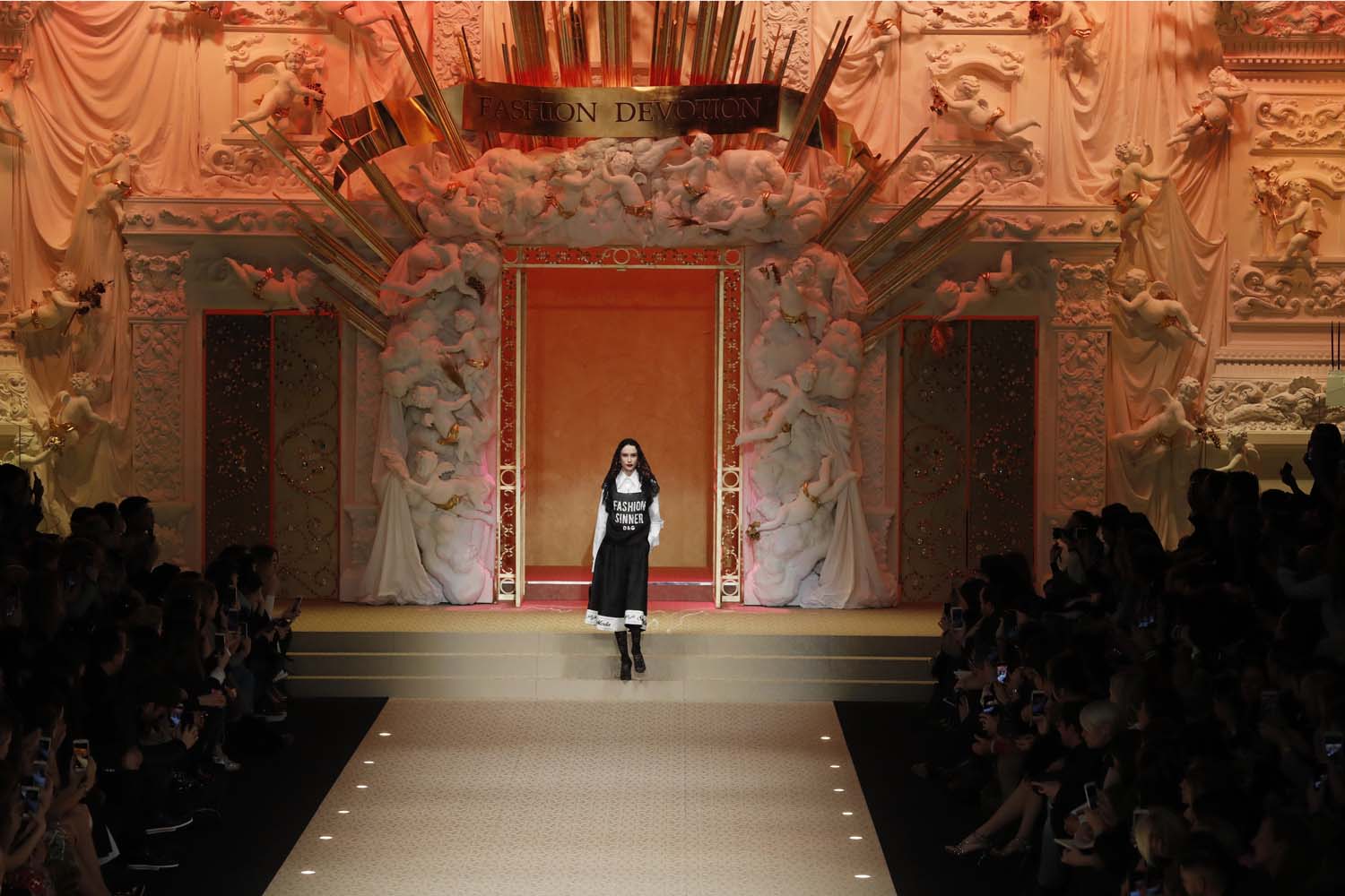 Dolce & Gabbana 2018-19 Sonbahar/Kış