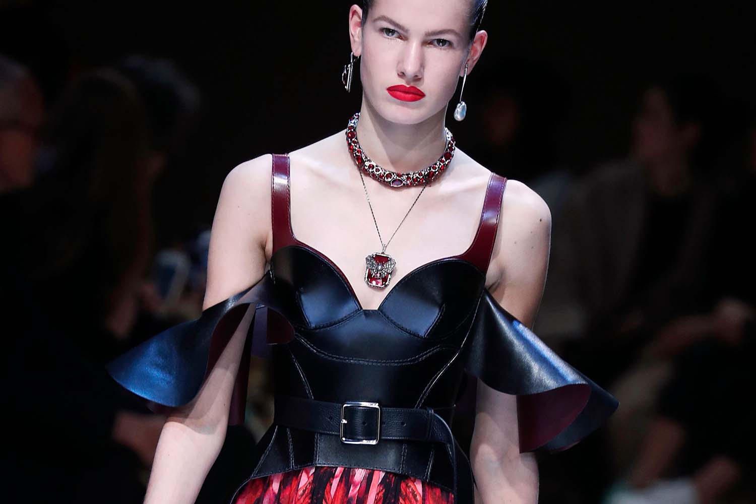 Alexander McQueen 2018-19 Sonbahar/Kış