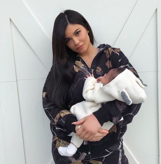 Kylie Jenner, hamileliği hakkındaki soruları Twitter'dan yanıtladı