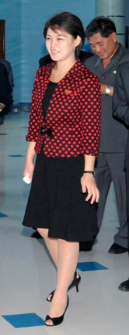 "Kuzey Kore lideri Kim Jong-un'un eşi Ri Sol-ju, Kate Middleton'ın stilini kopyalıyor" iddiası