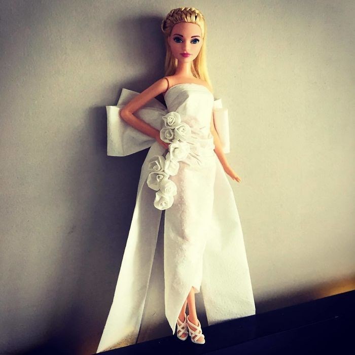 Barbie'ler için tuvalet kağıdı modası