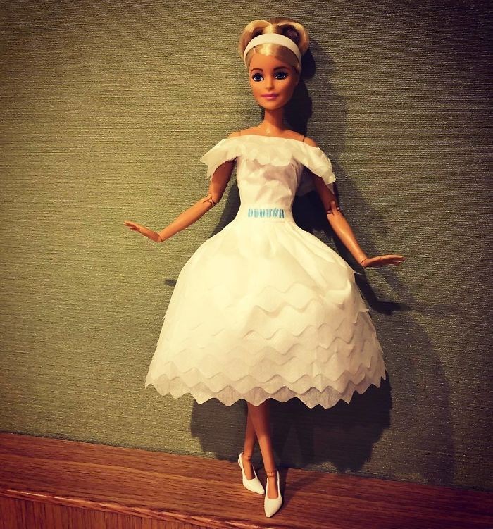 Barbie'ler için tuvalet kağıdı modası