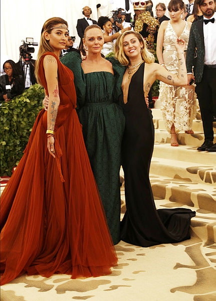 Met Gala 2018'de şıklık yarışı