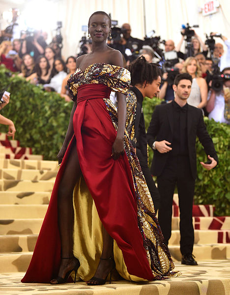 Met Gala 2018'de şıklık yarışı