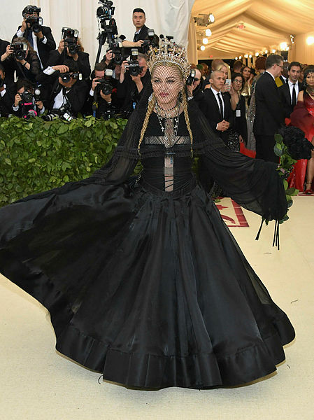Met Gala 2018'de şıklık yarışı