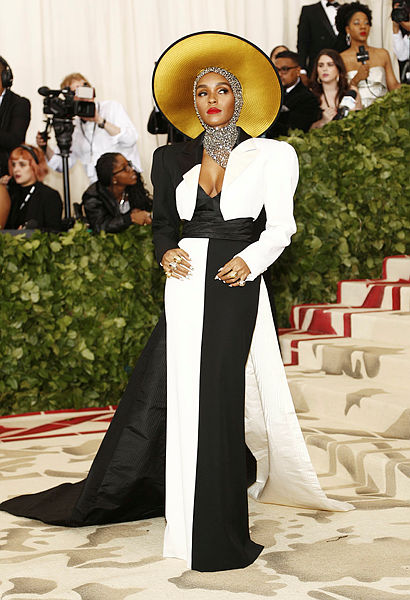 Met Gala 2018'de şıklık yarışı