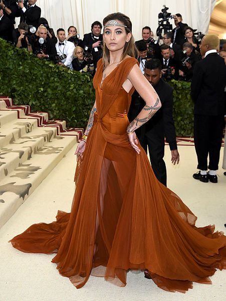 Met Gala 2018'de şıklık yarışı