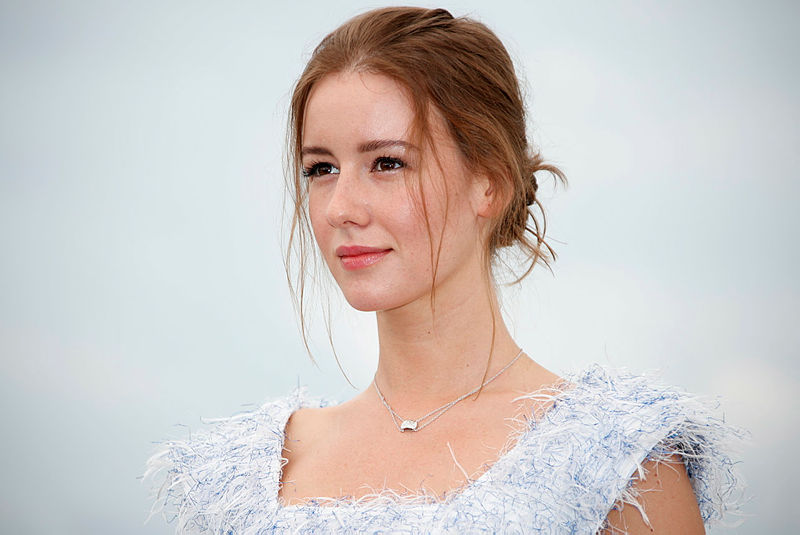 71. Cannes'den saç ve makyaj görünümleri