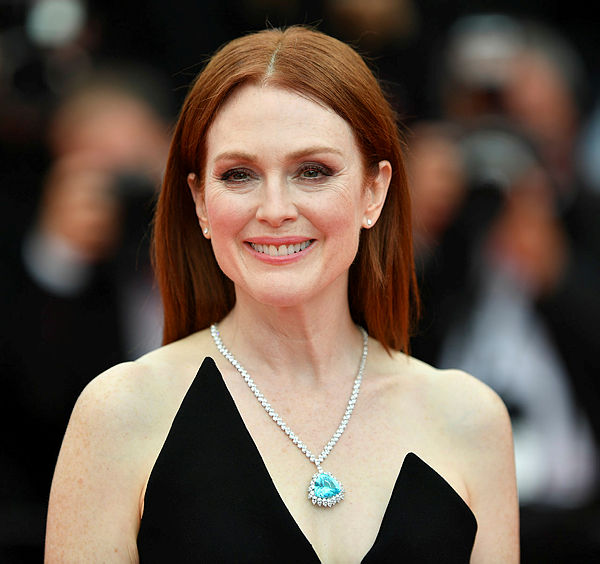 71. Cannes'den saç ve makyaj görünümleri