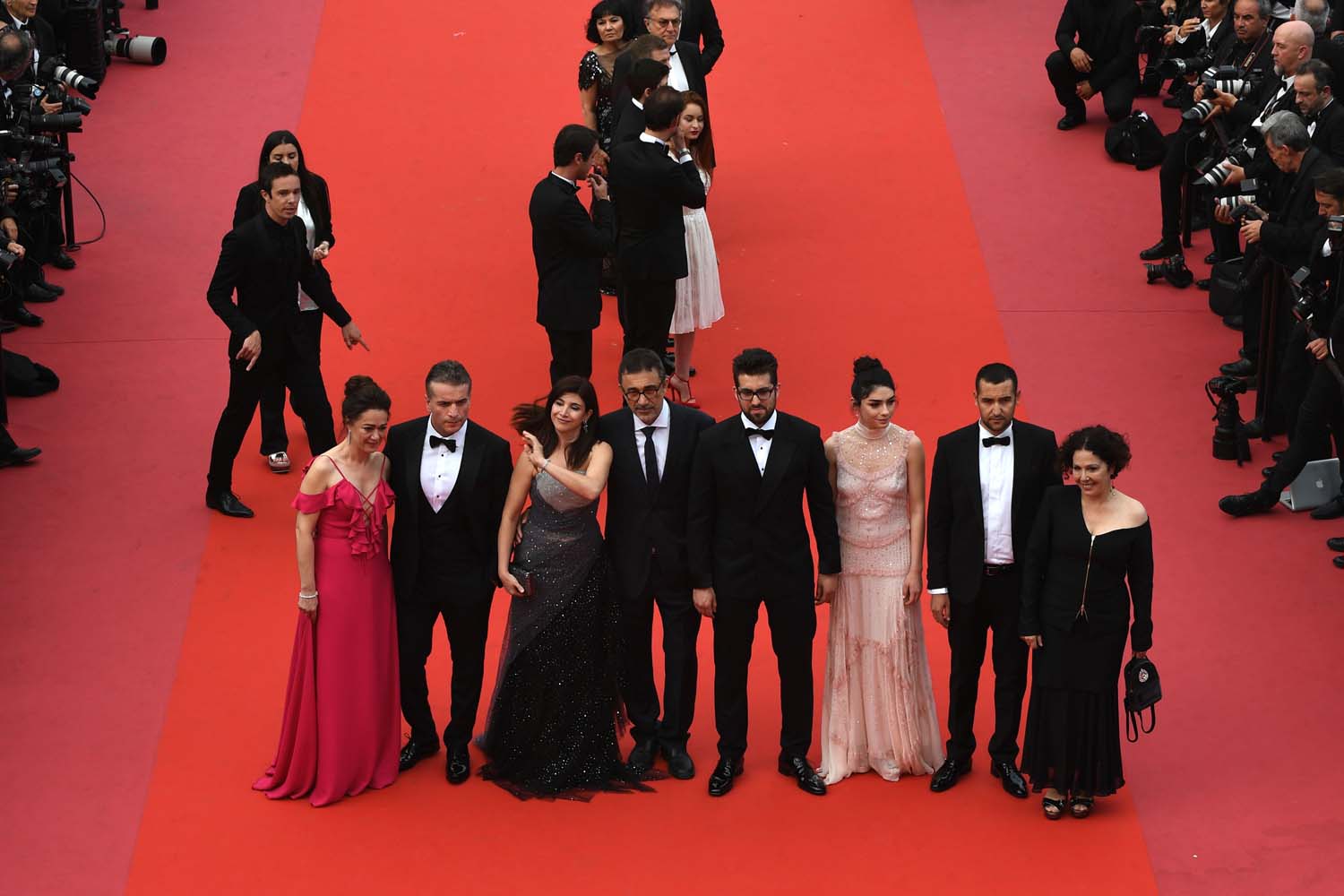 Ahlat Ağacı ekibi Cannes kırmızı halısında