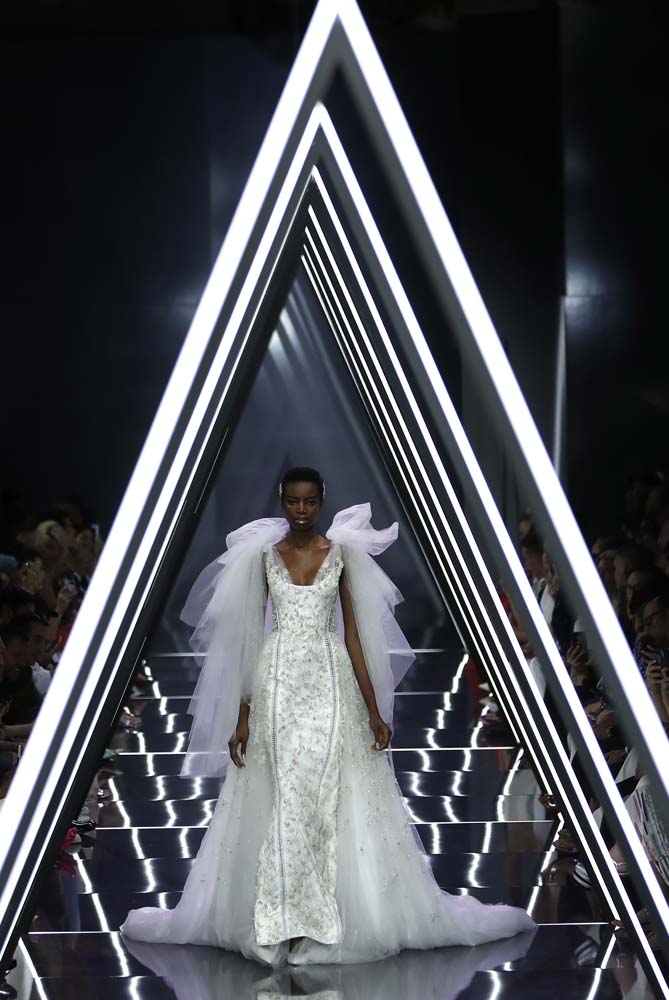 Ralph & Russo Sonbahar-Kış 2018-19 Couture