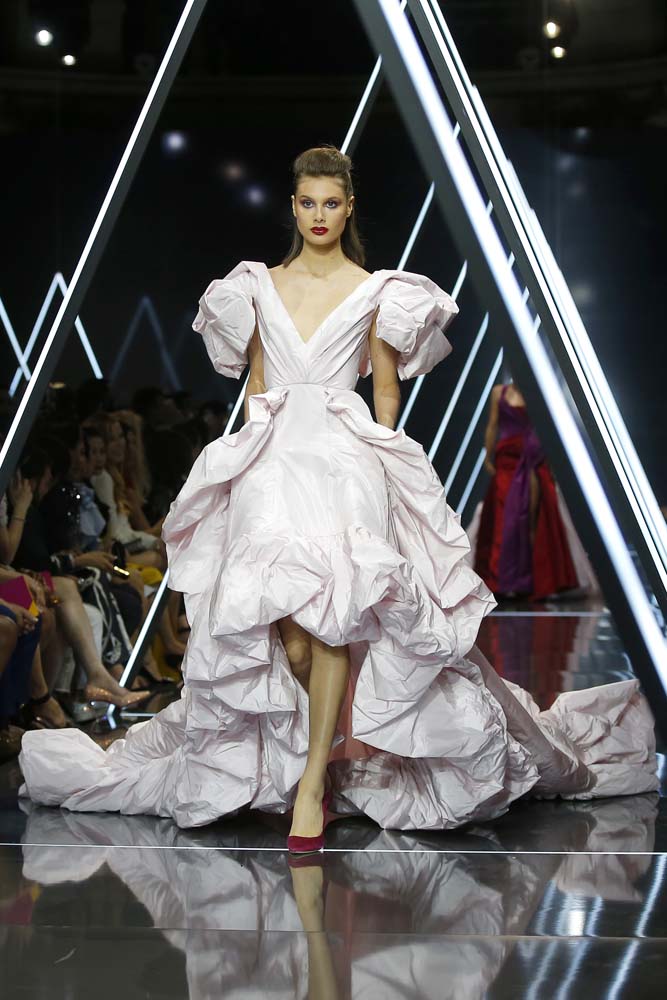 Ralph & Russo Sonbahar-Kış 2018-19 Couture