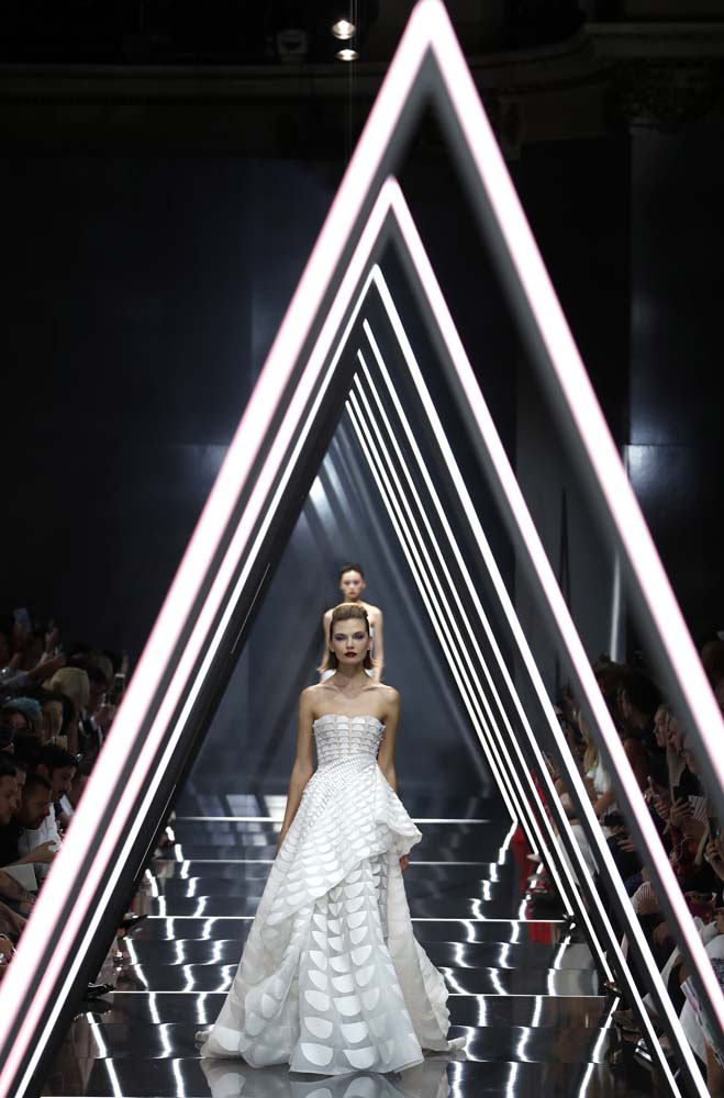 Ralph & Russo Sonbahar-Kış 2018-19 Couture