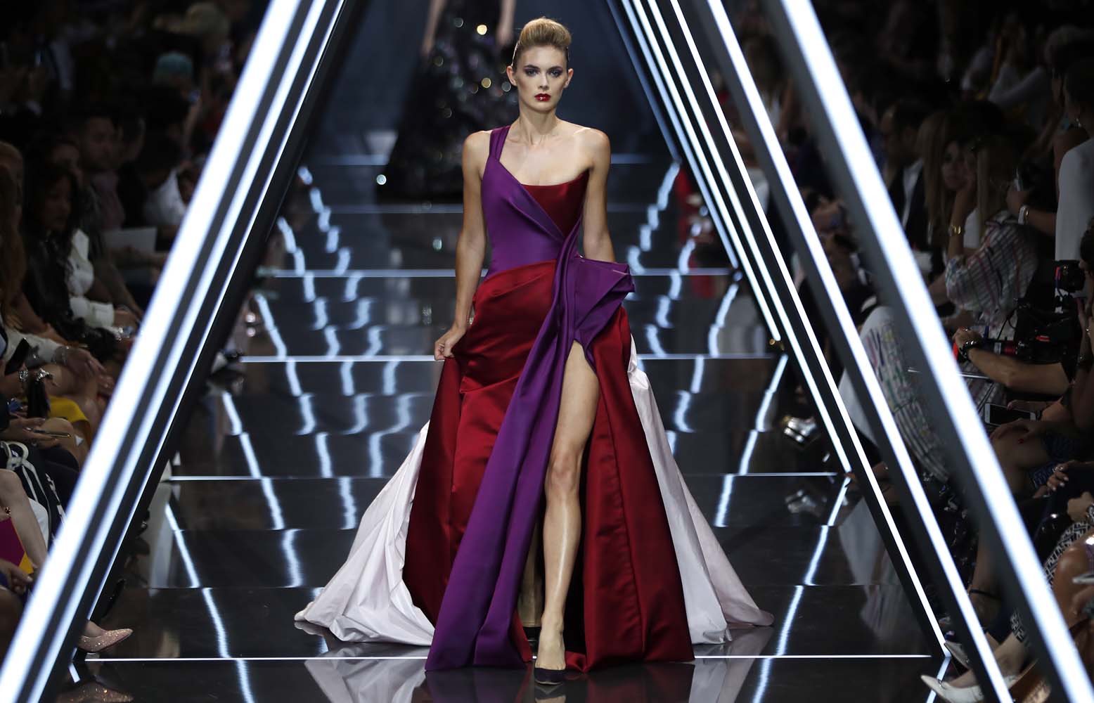 Ralph & Russo Sonbahar-Kış 2018-19 Couture