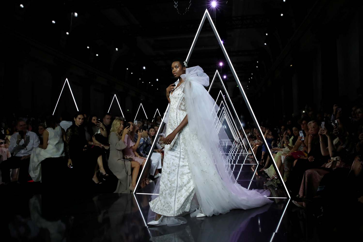 Ralph & Russo Sonbahar-Kış 2018-19 Couture