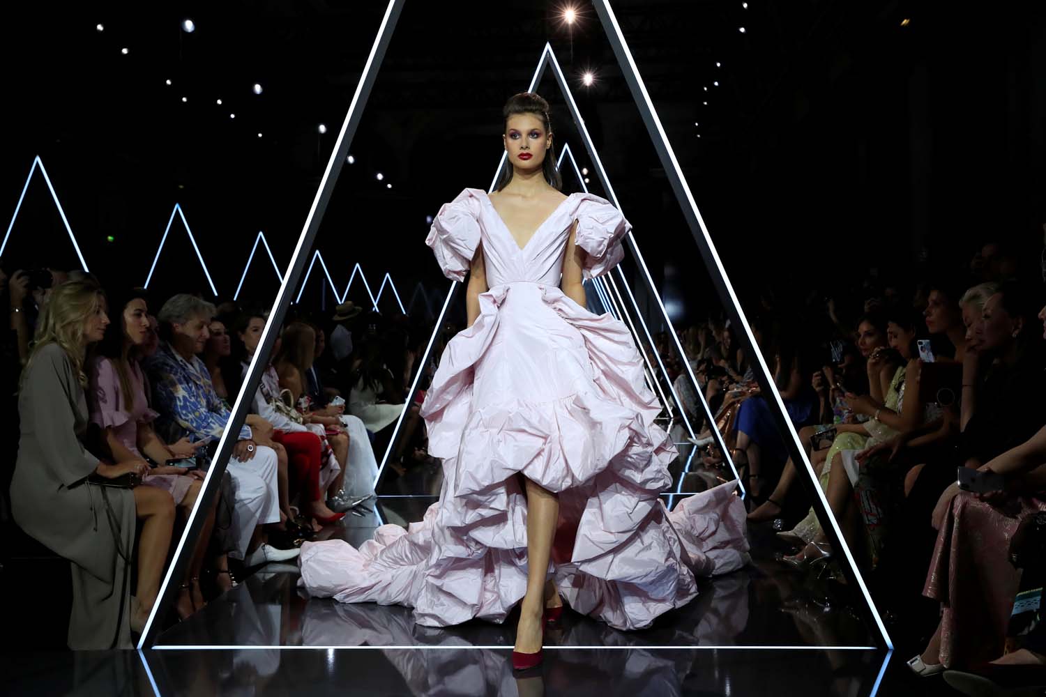 Ralph & Russo Sonbahar-Kış 2018-19 Couture