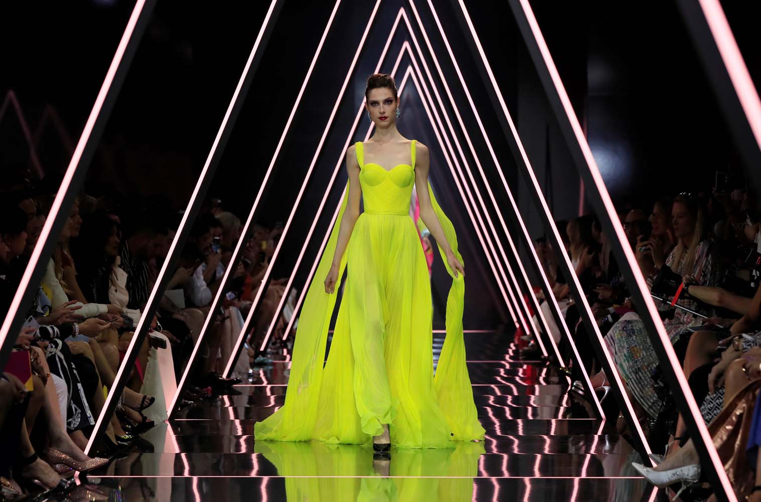 Ralph & Russo Sonbahar-Kış 2018-19 Couture