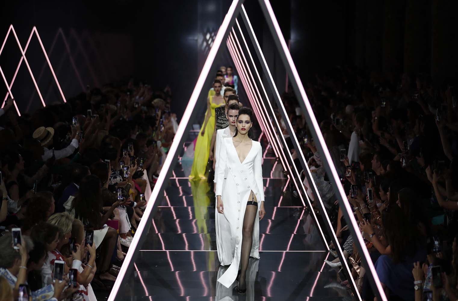 Ralph & Russo Sonbahar-Kış 2018-19 Couture