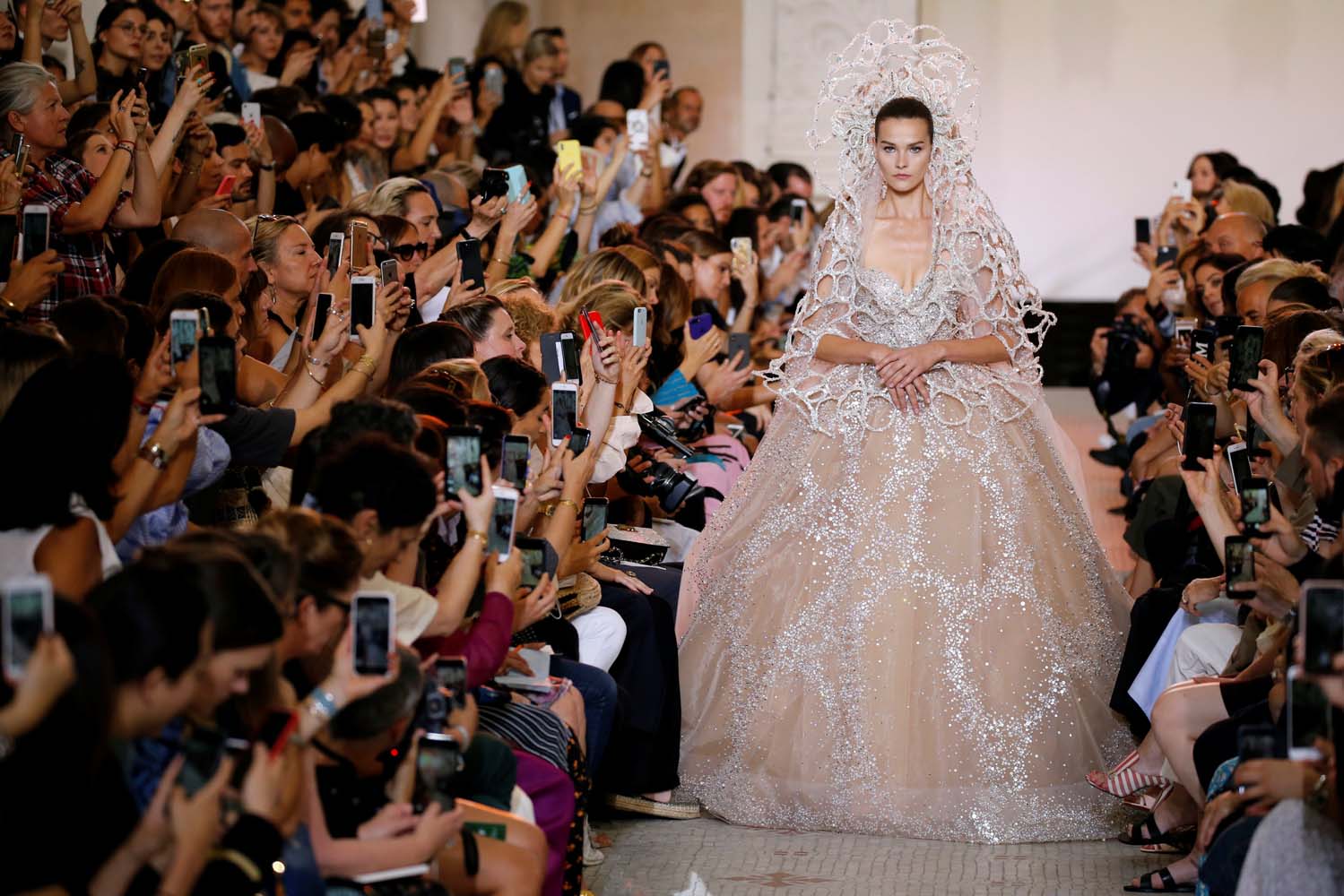 Elie Saab 2018-19 Sonbahar-Kış Couture