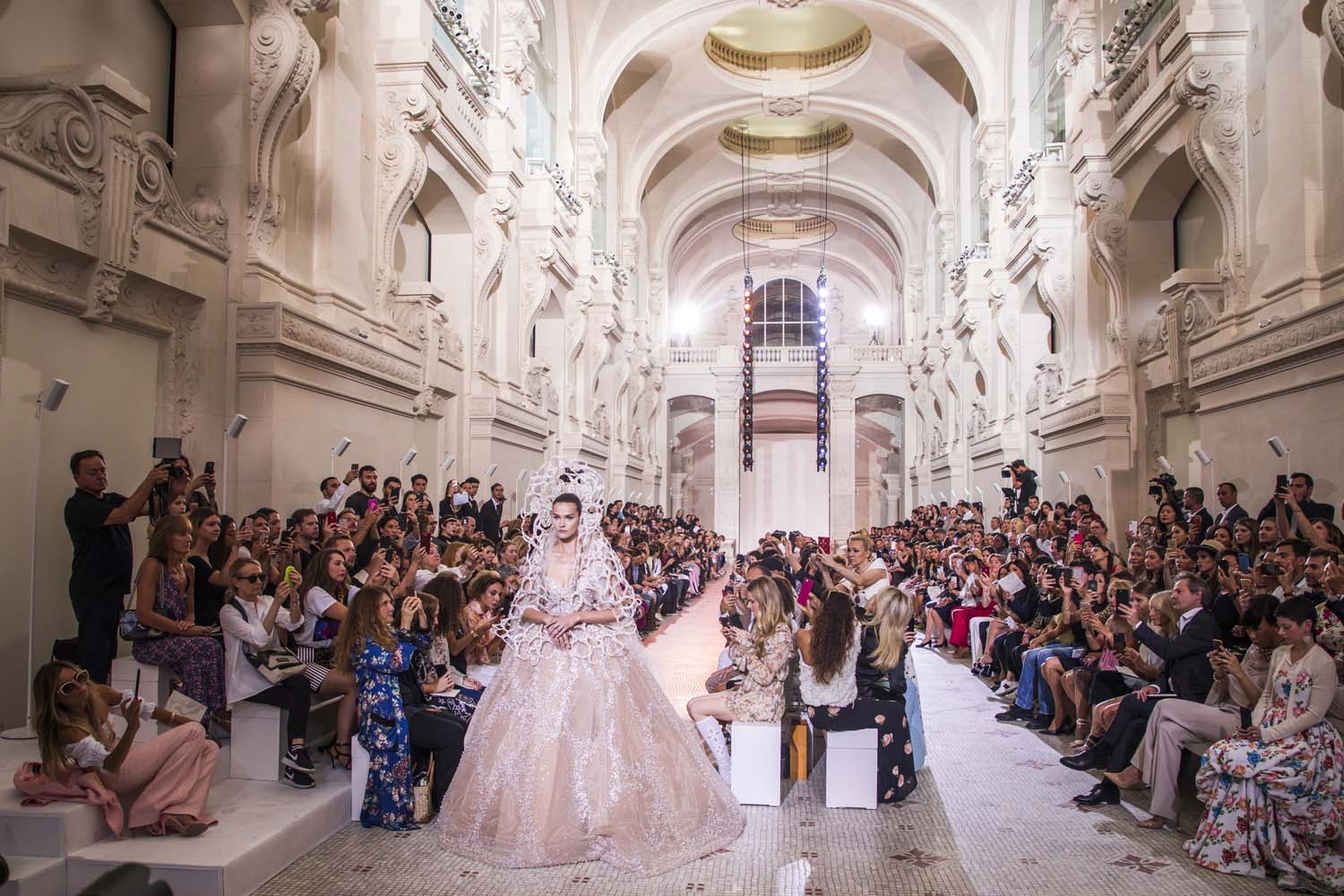 Elie Saab 2018-19 Sonbahar-Kış Couture