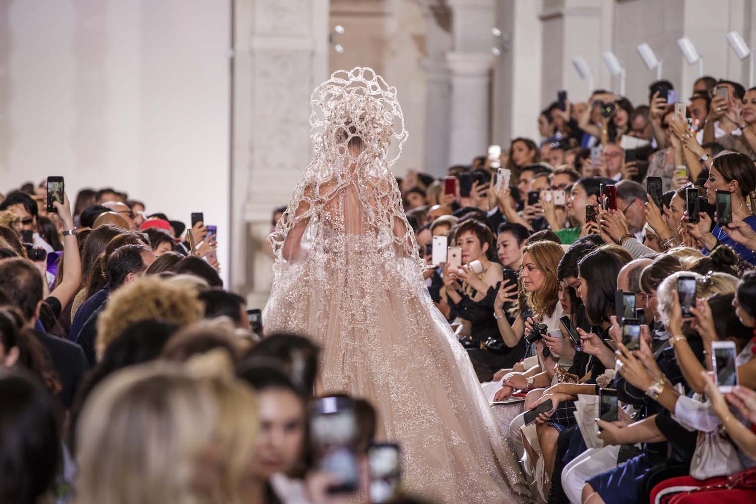 Elie Saab 2018-19 Sonbahar-Kış Couture