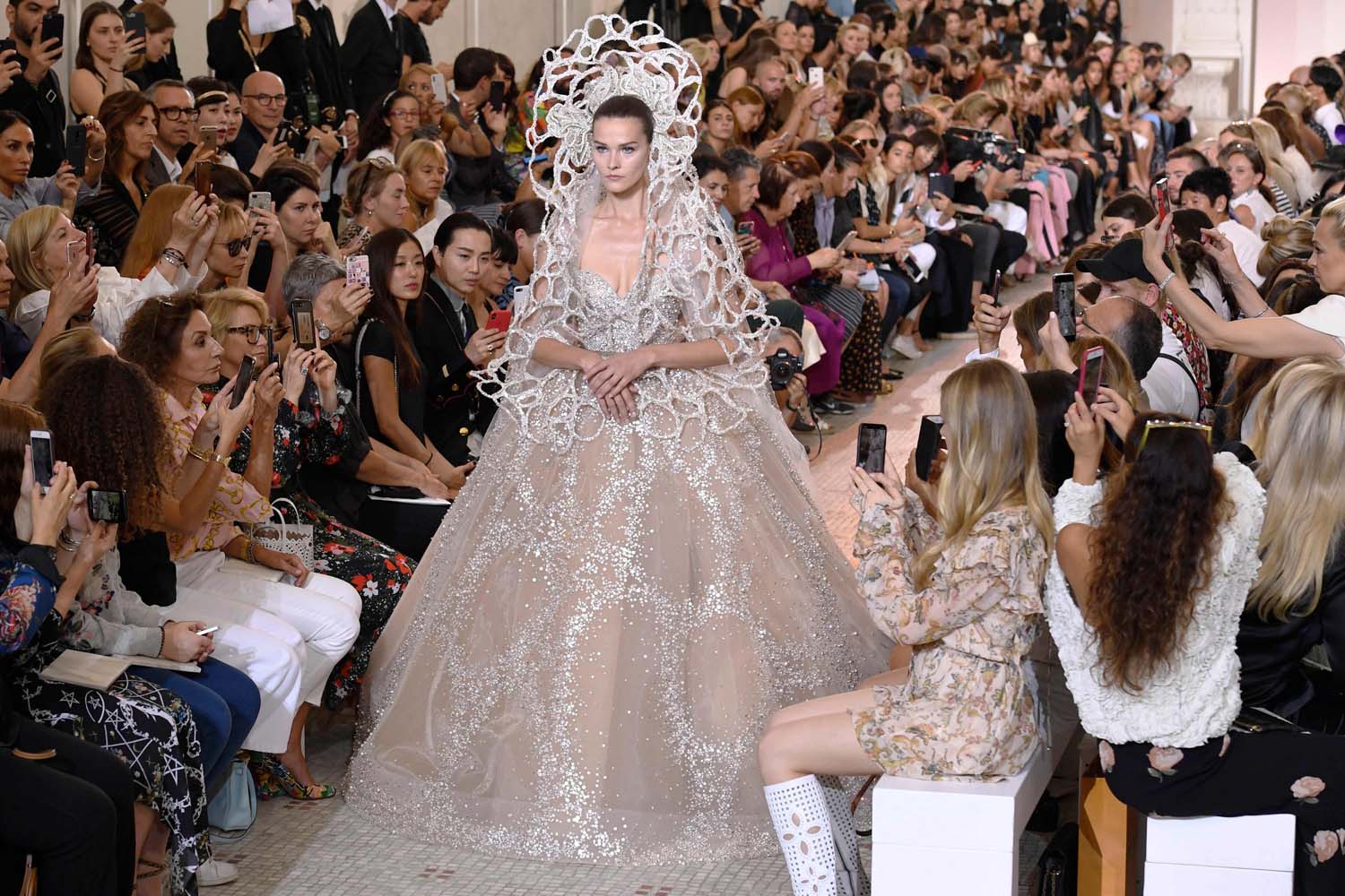 Elie Saab 2018-19 Sonbahar-Kış Couture