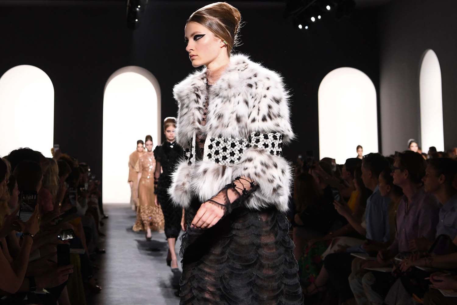 Fendi 2018-19 Sonbahar/Kış Couture