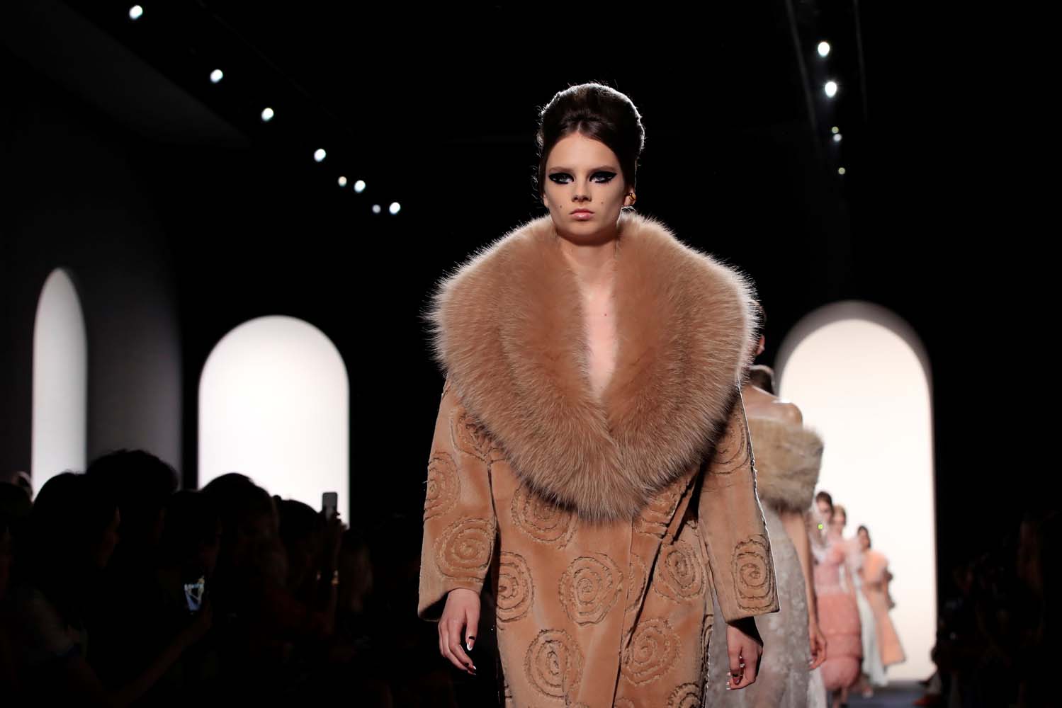 Fendi 2018-19 Sonbahar/Kış Couture