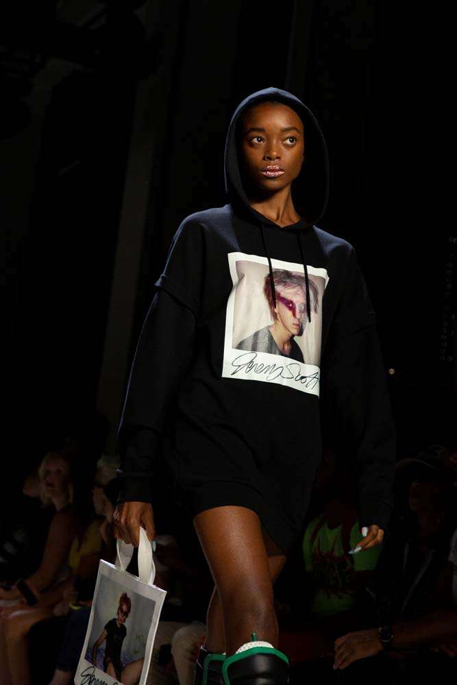 Jeremy Scott 2019 İlkbahar/Yaz koleksiyonu