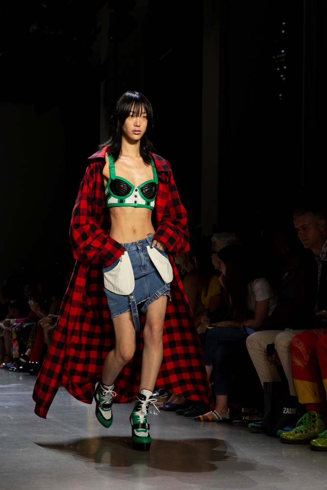 Jeremy Scott 2019 İlkbahar/Yaz koleksiyonu
