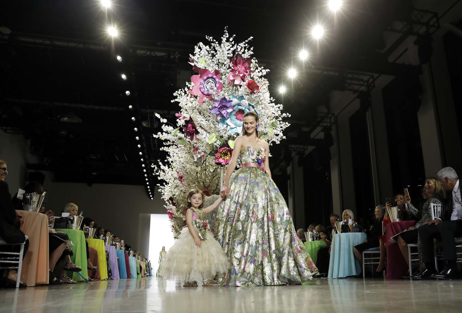 Badgley Mischka 2019 İlkbahar