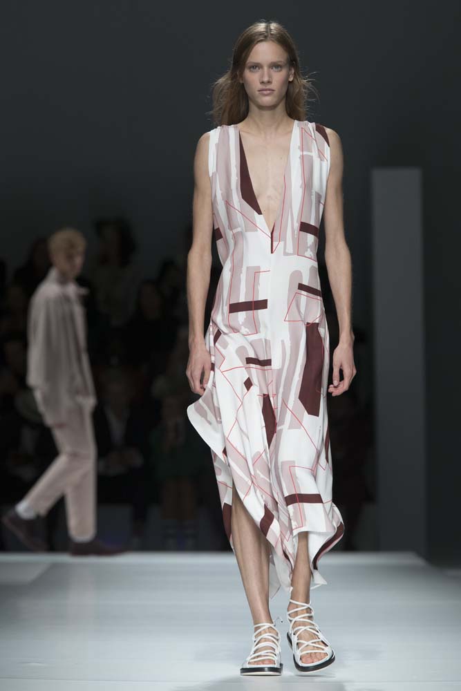 Hugo Boss İlkbahar 2019 koleksiyonu