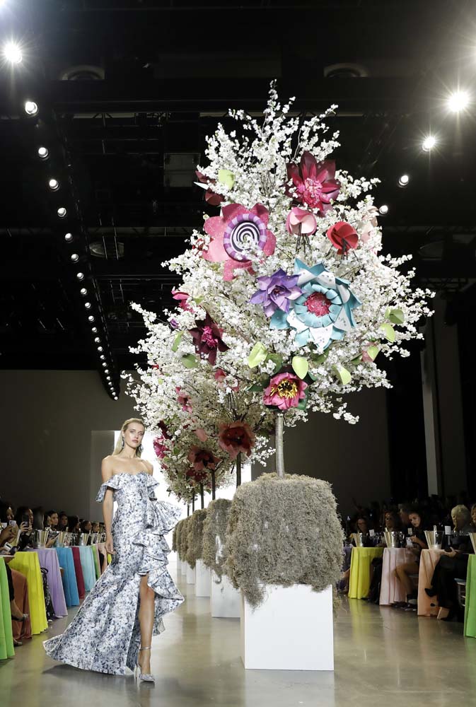 Badgley Mischka 2019 İlkbahar