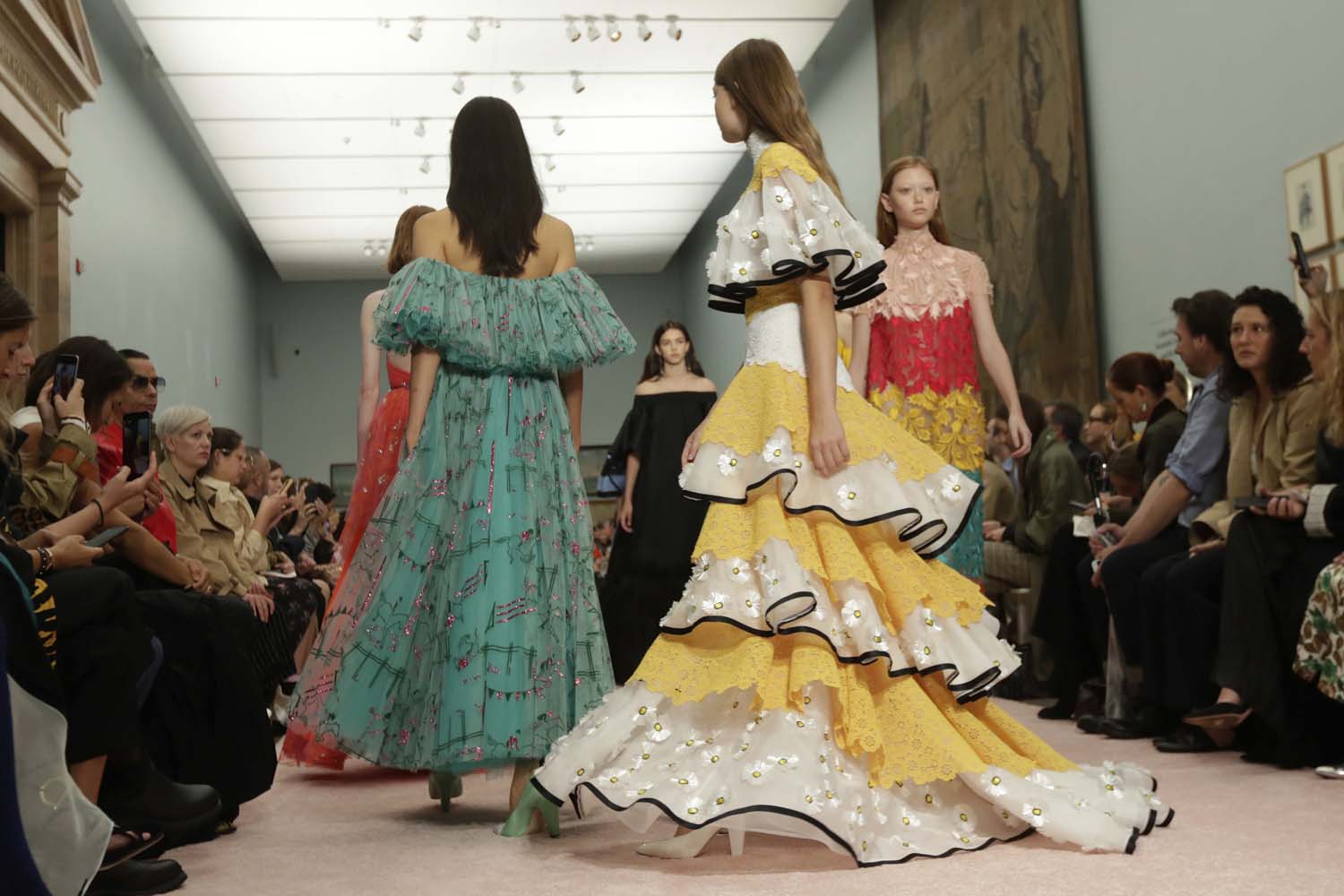 Carolina Herrera 2019 İlkbahar/Yaz defilesi