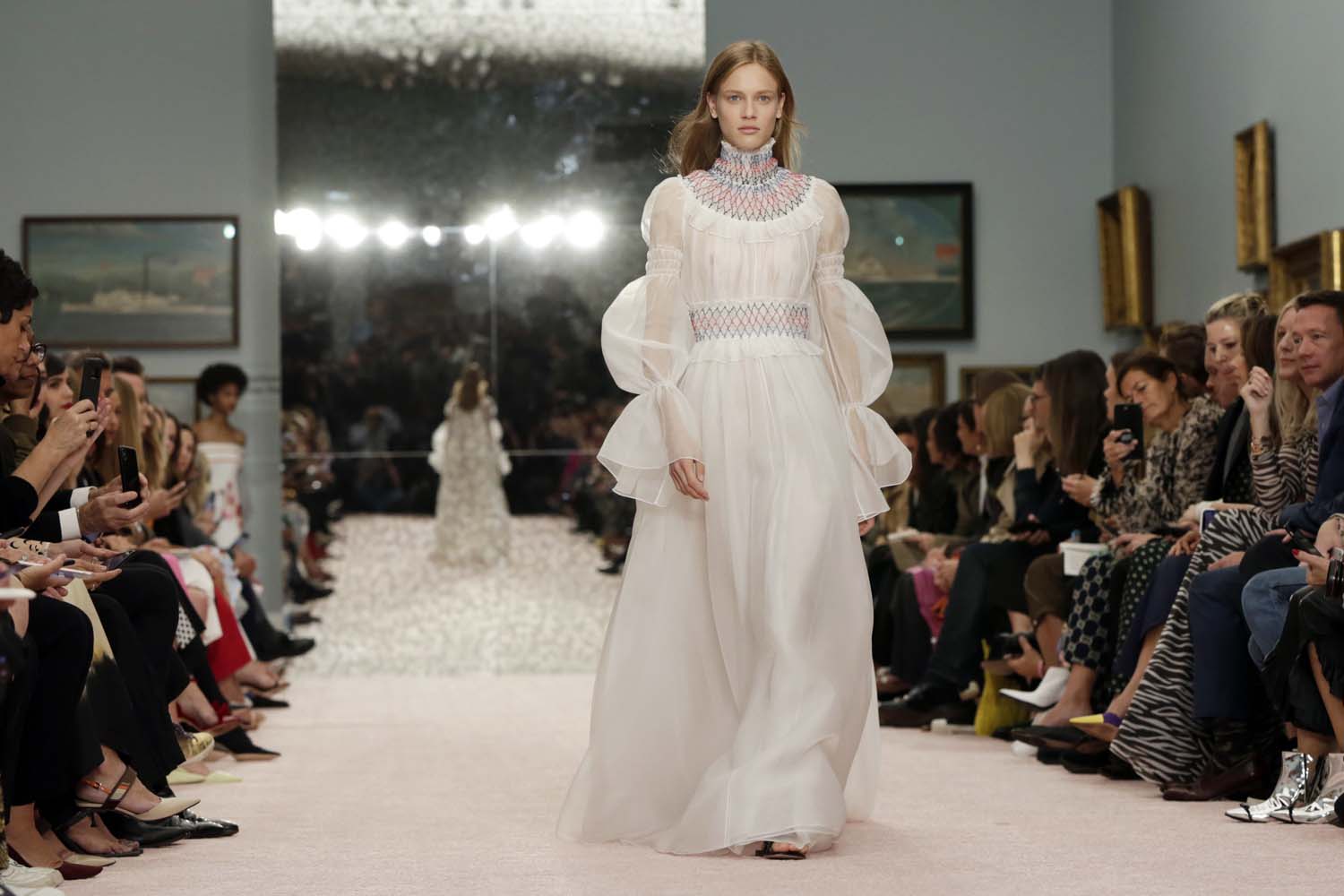 Carolina Herrera 2019 İlkbahar/Yaz defilesi