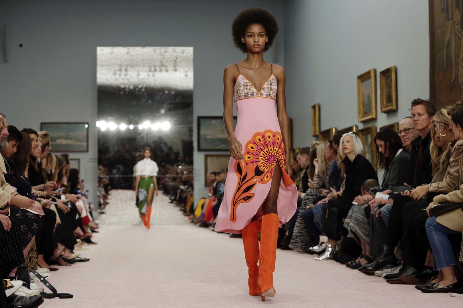 Carolina Herrera 2019 İlkbahar/Yaz defilesi